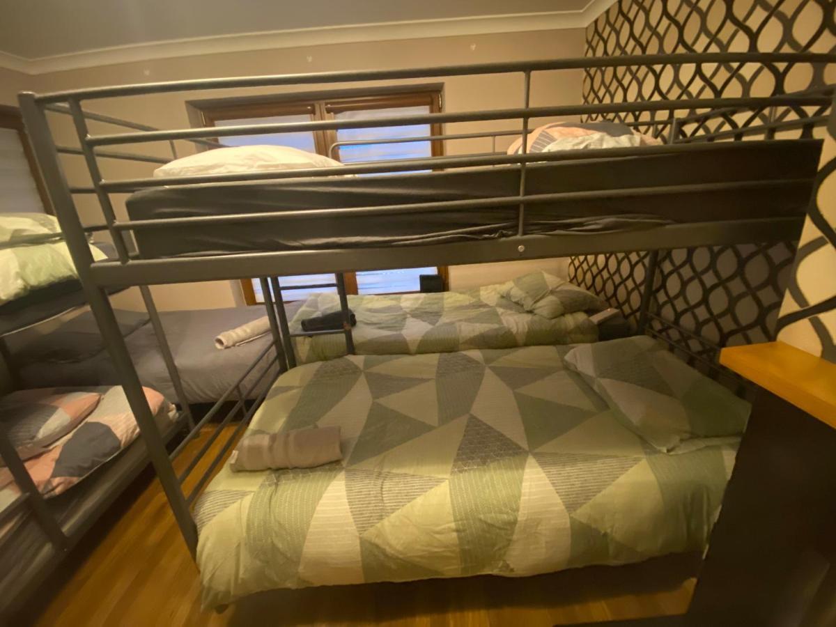 Dublin Airport Big Rooms With Bathroom Outside Room - Kitchen Only 7 Days Reservation エクステリア 写真