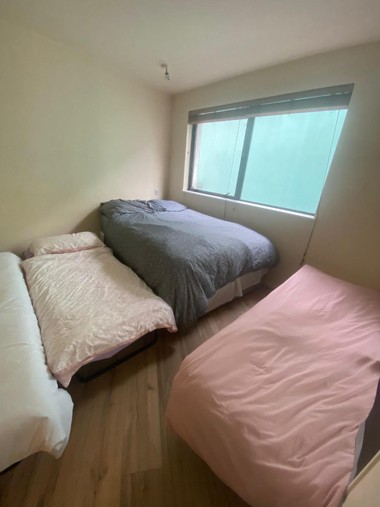 Dublin Airport Big Rooms With Bathroom Outside Room - Kitchen Only 7 Days Reservation エクステリア 写真