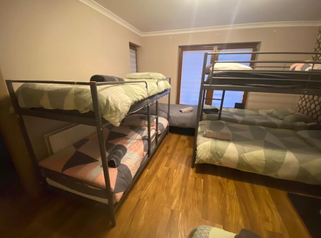 Dublin Airport Big Rooms With Bathroom Outside Room - Kitchen Only 7 Days Reservation エクステリア 写真