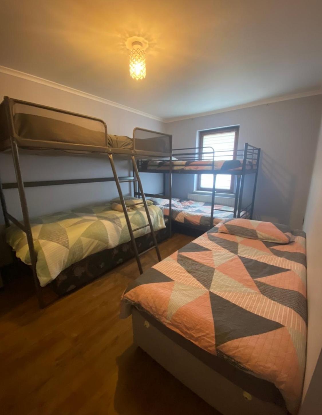 Dublin Airport Big Rooms With Bathroom Outside Room - Kitchen Only 7 Days Reservation エクステリア 写真