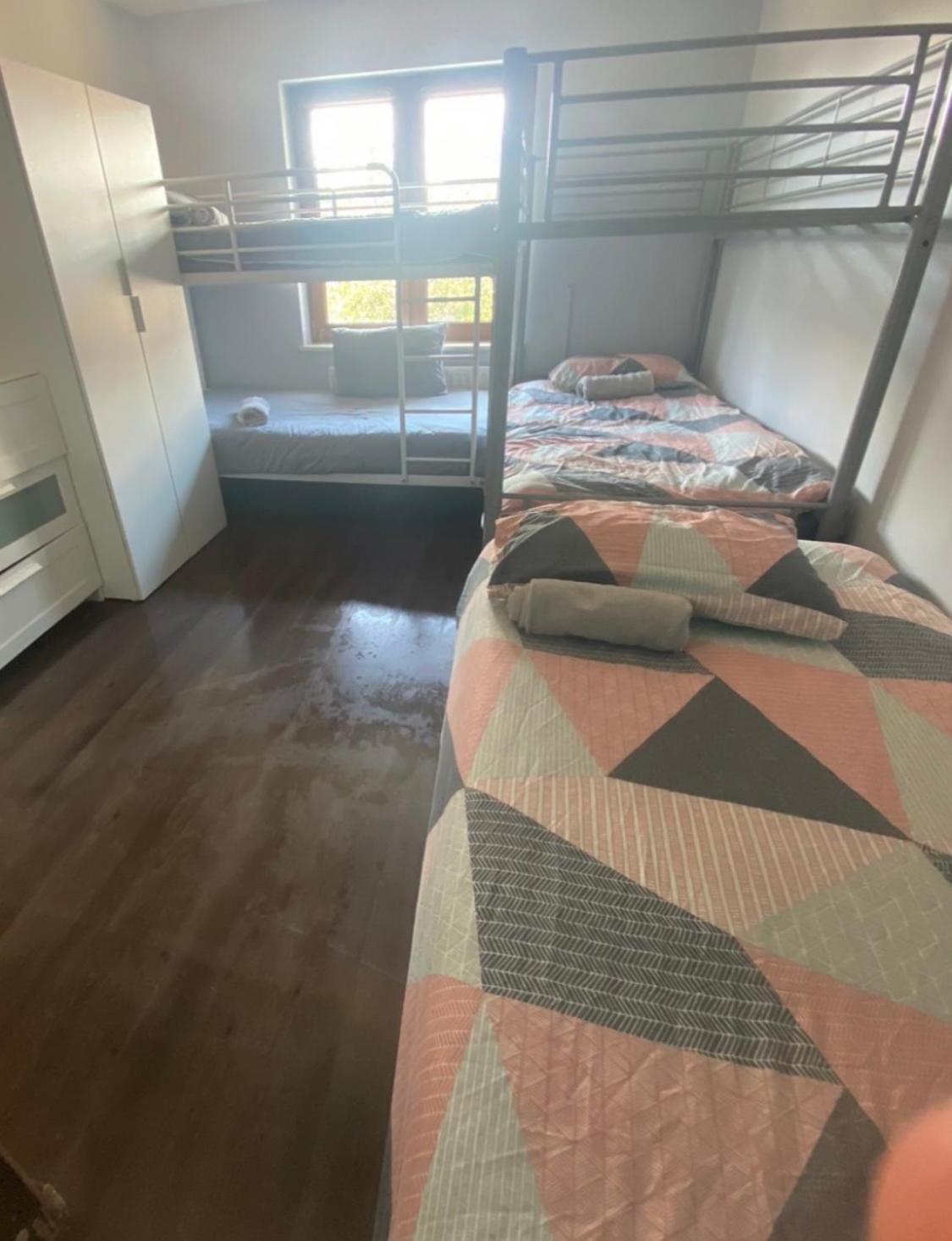 Dublin Airport Big Rooms With Bathroom Outside Room - Kitchen Only 7 Days Reservation エクステリア 写真